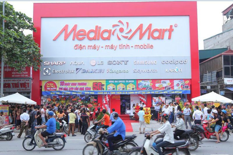 Các chương trình khuyến mãi và chiến lược giá rẻ là vũ khí cạnh tranh sắc bén của MediaMart.