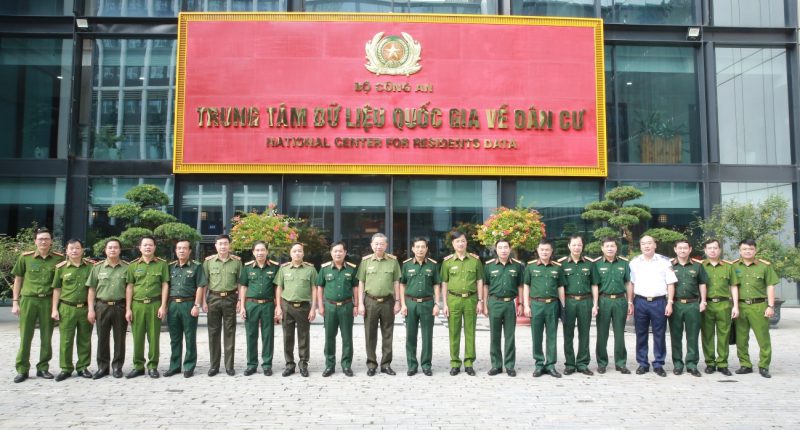 Bộ công an - Sẵn sàng phục vụ mọi lúc, mọi nơi