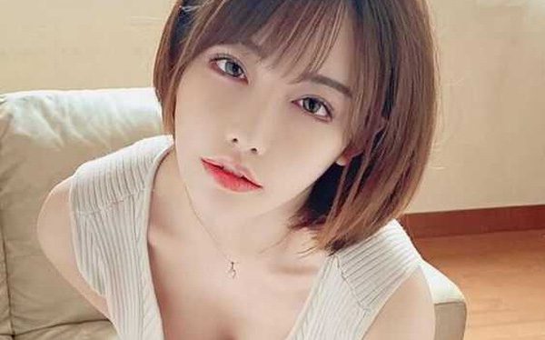 Eimi Fukada là ai - Góc nhìn trái chiều về nghề nghiệp